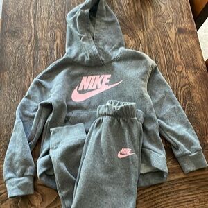 Nike grey/pink sweatsuit hoodie set Size 6x